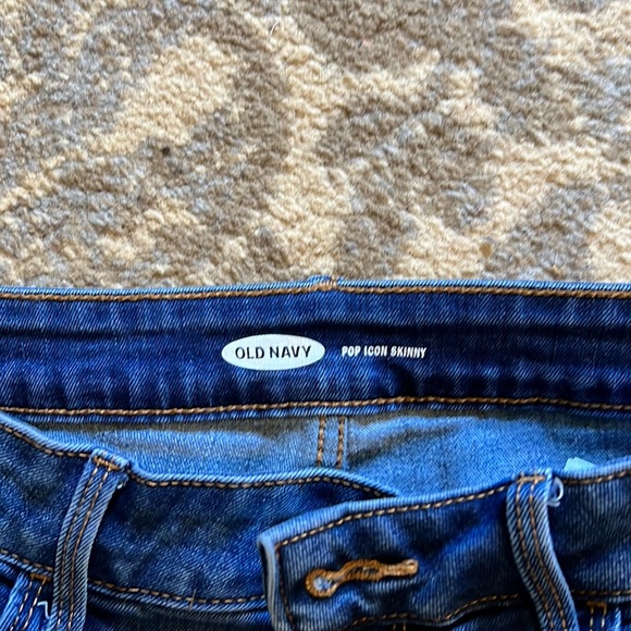 Old Navy Pop Icon Skinny Jeans - Picture 2 of 2